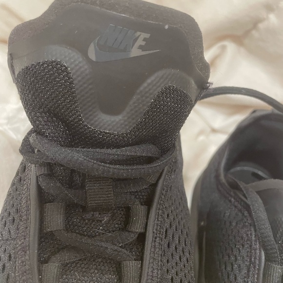 Nike Air Max motion 2 Men's Black Mesh Sneakers Unisex - Picture 12 of 12